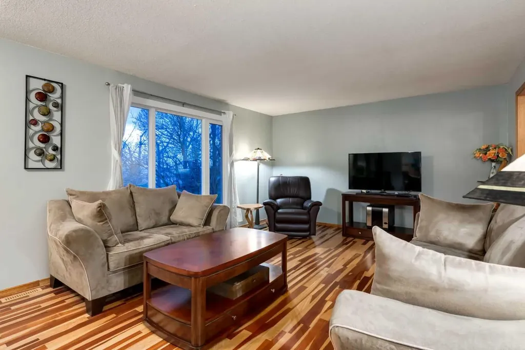 222075 Range Road 264 Rural Wheatland County AB T0J0M0