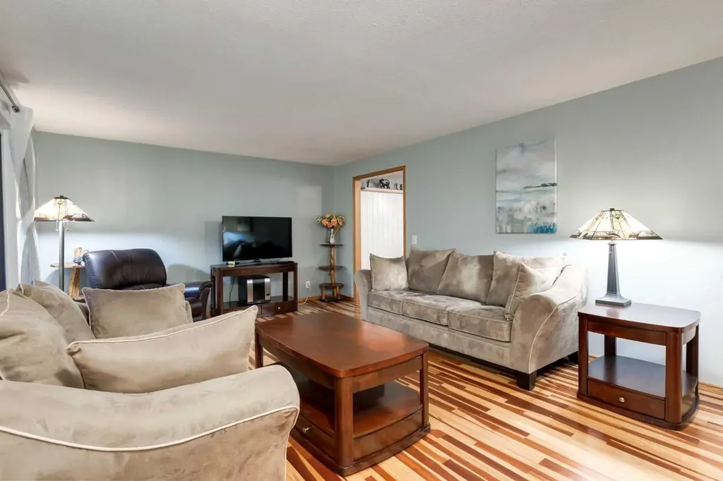 222075 Range Road 264 Rural Wheatland County AB T0J0M0
