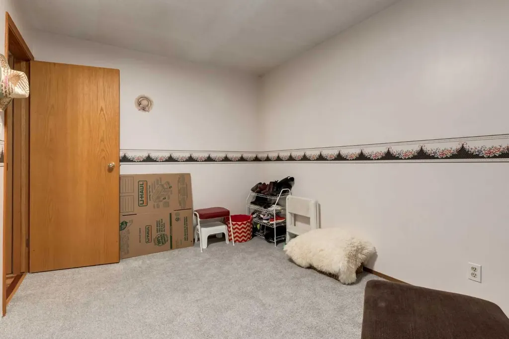 222075 Range Road 264 Rural Wheatland County AB T0J0M0