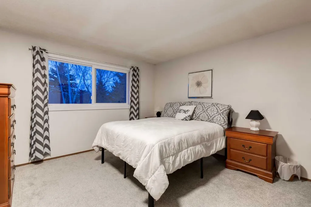 222075 Range Road 264 Rural Wheatland County AB T0J0M0