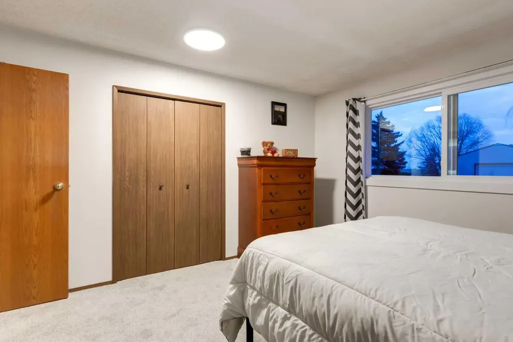222075 Range Road 264 Rural Wheatland County AB T0J0M0