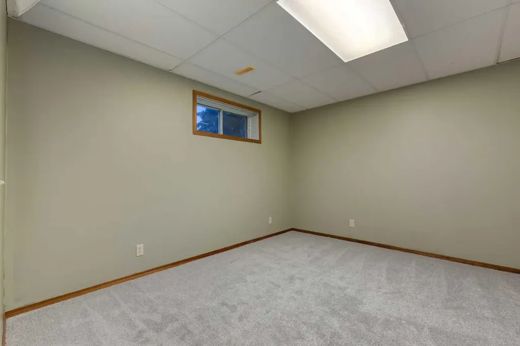 222075 Range Road 264 Rural Wheatland County AB T0J0M0