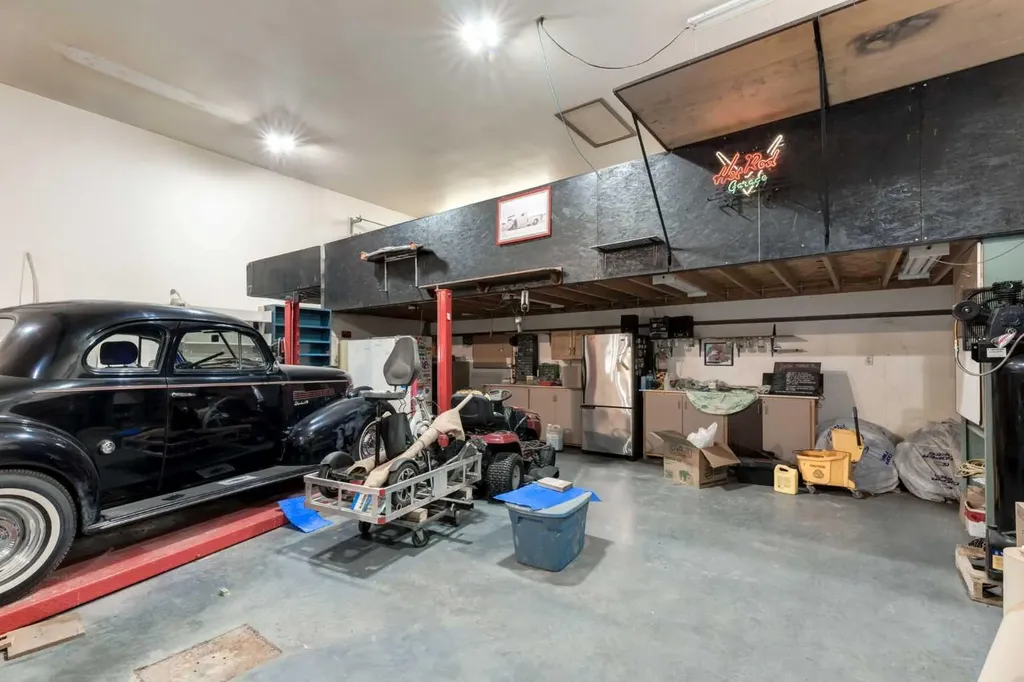222075 Range Road 264 Rural Wheatland County AB T0J0M0