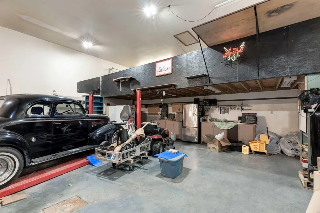 222075 Range Road 264 Rural Wheatland County AB T0J0M0
