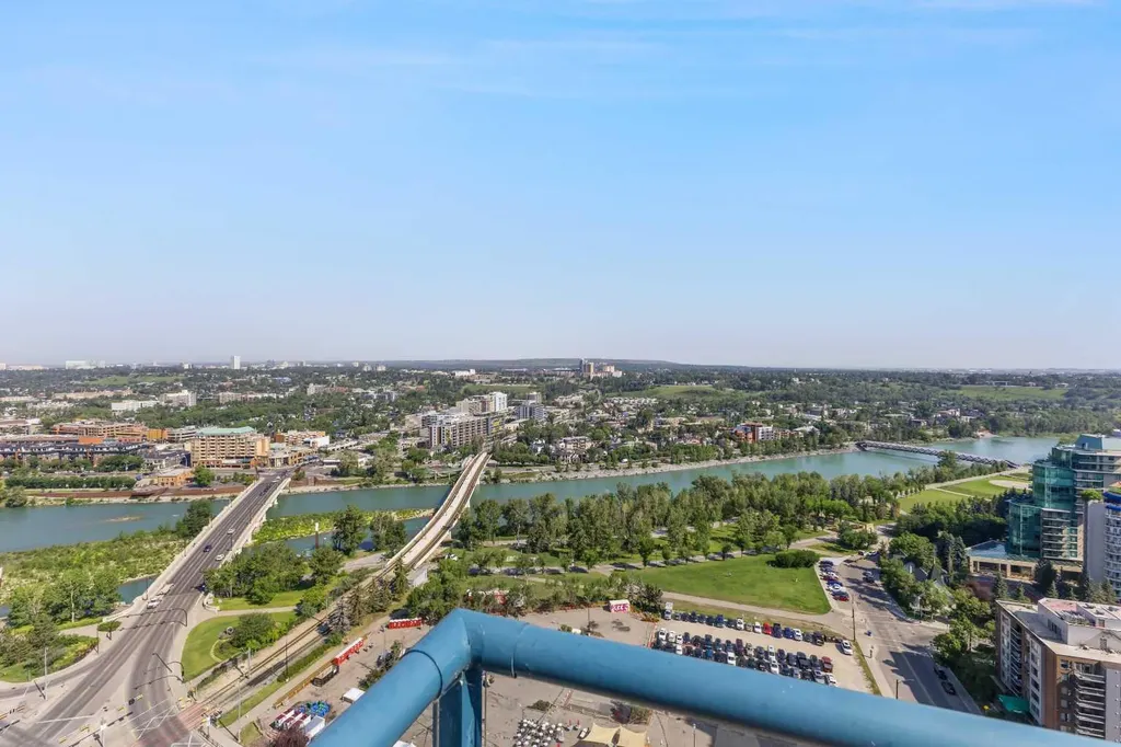 910 5 Avenue SW Calgary AB T2P 0C3