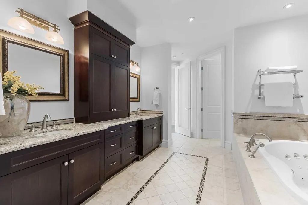 910 5 Avenue SW Calgary AB T2P 0C3