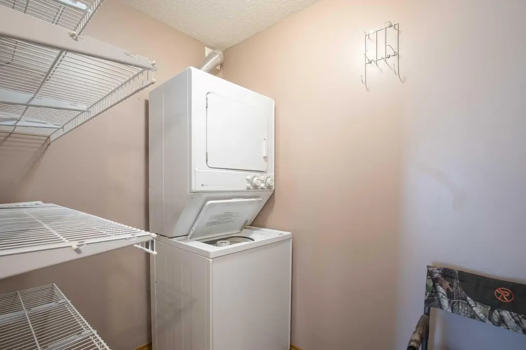 60 Jacobs Close Red Deer AB T4P 4A2