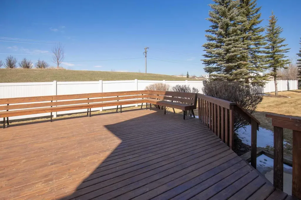 60 Jacobs Close Red Deer AB T4P 4A2