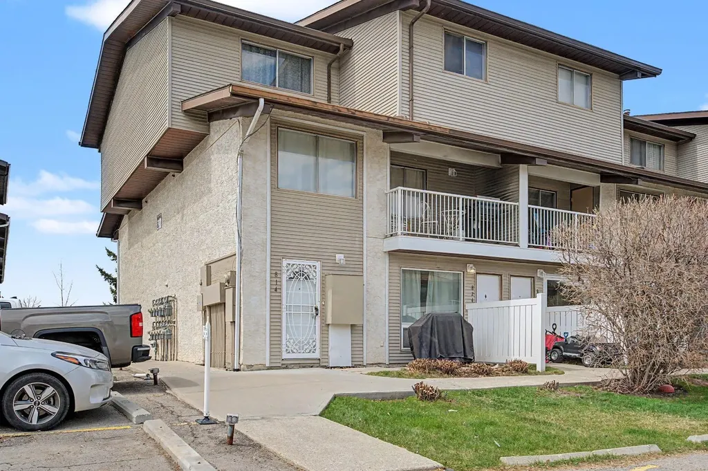 200 Brookpark Drive SW Calgary AB T2W 3E5