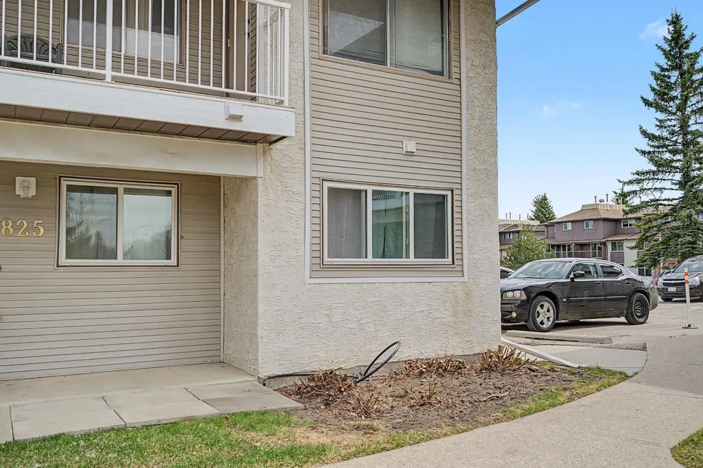 200 Brookpark Drive SW Calgary AB T2W 3E5