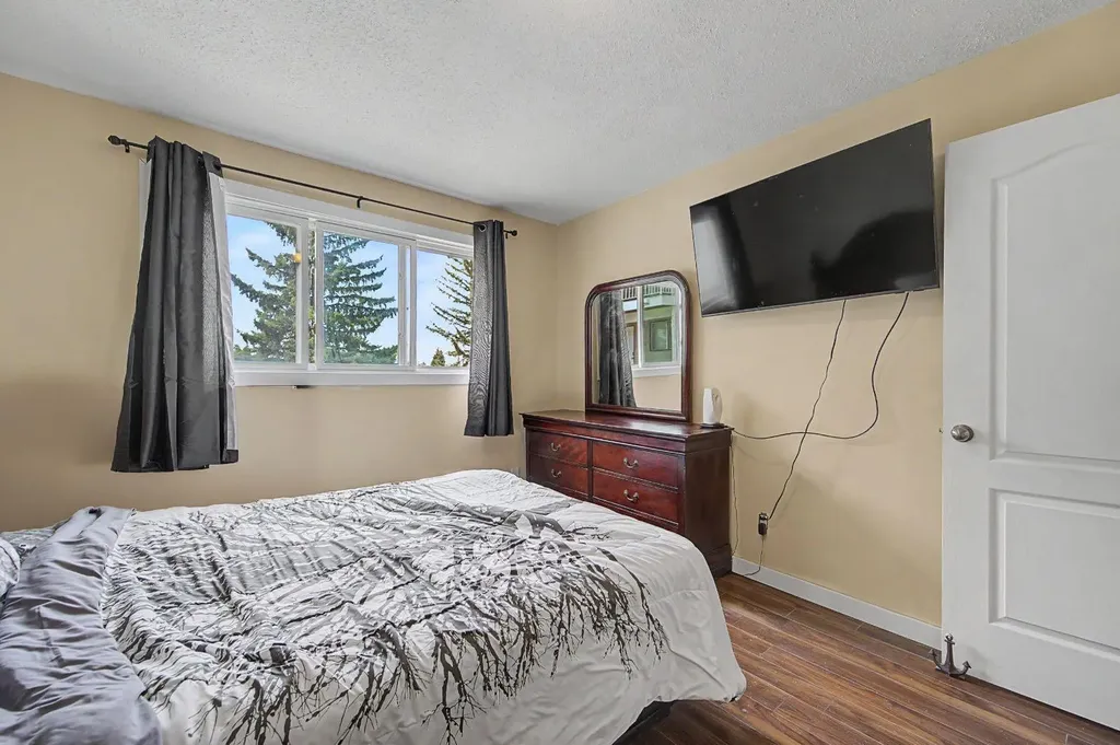200 Brookpark Drive SW Calgary AB T2W 3E5