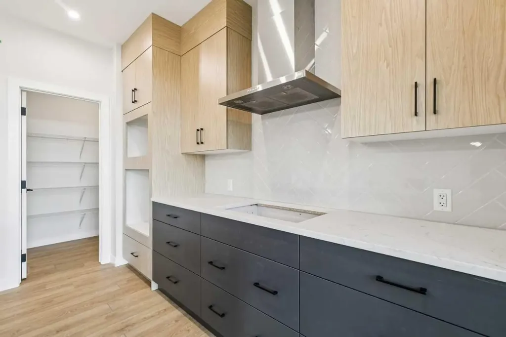 286 Dawson Wharf Rise Chestermere AB T1X2W4