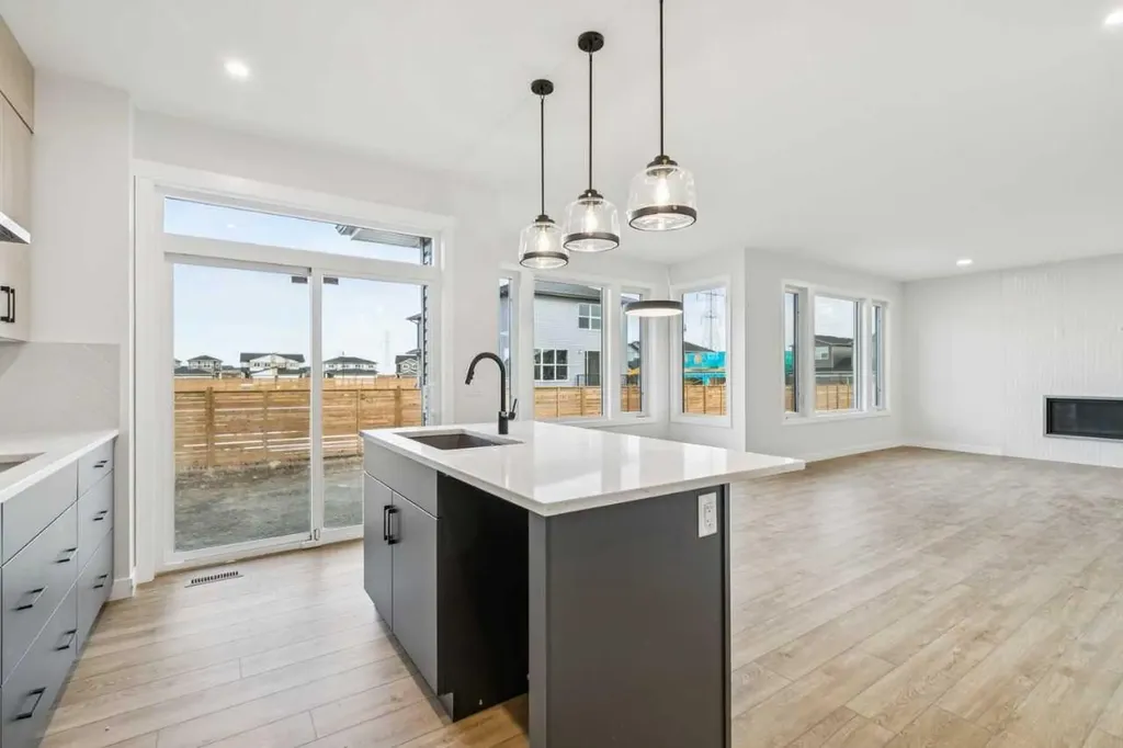 286 Dawson Wharf Rise Chestermere AB T1X2W4