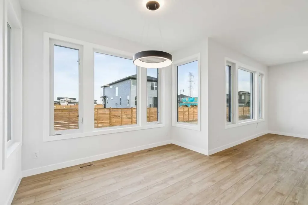286 Dawson Wharf Rise Chestermere AB T1X2W4
