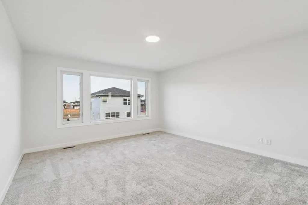 286 Dawson Wharf Rise Chestermere AB T1X2W4