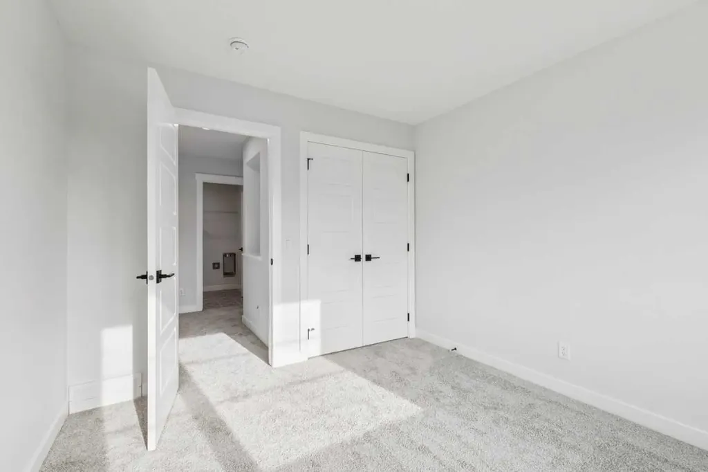 286 Dawson Wharf Rise Chestermere AB T1X2W4