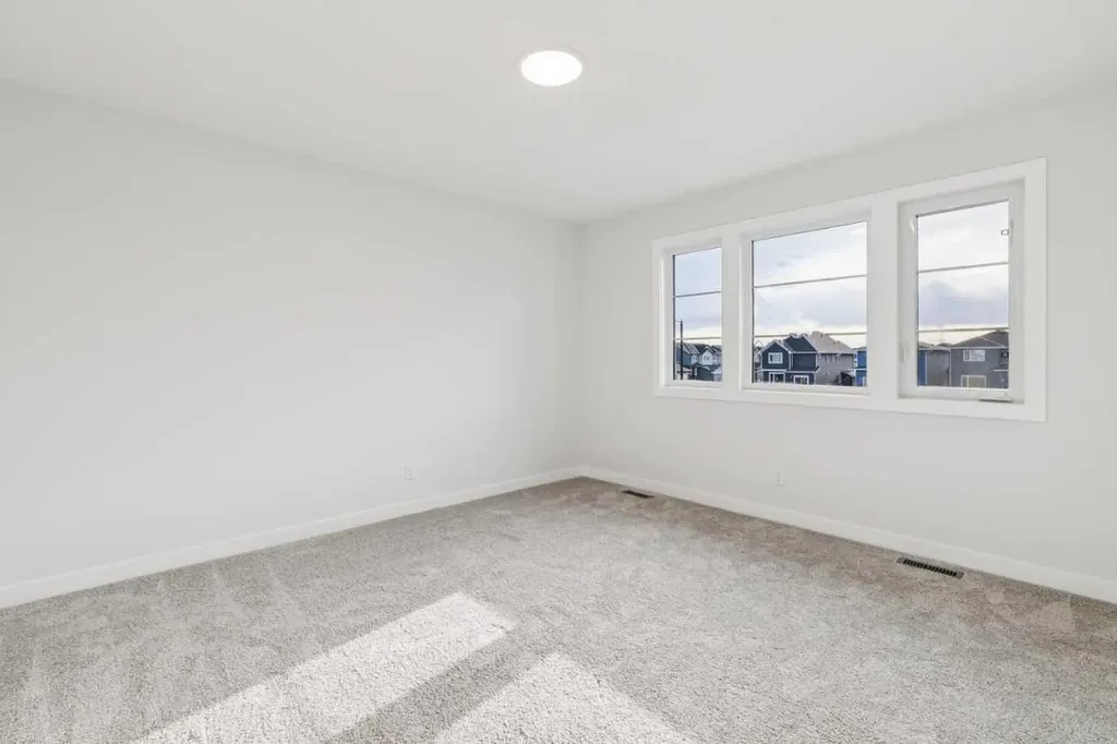 286 Dawson Wharf Rise Chestermere AB T1X2W4