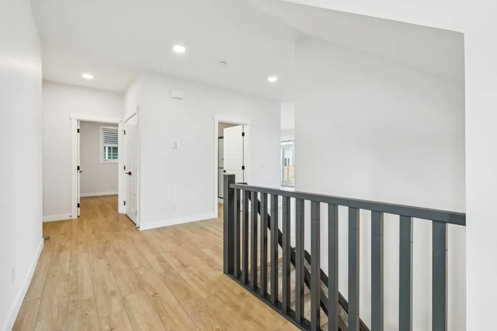 286 Dawson Wharf Rise Chestermere AB T1X2W4