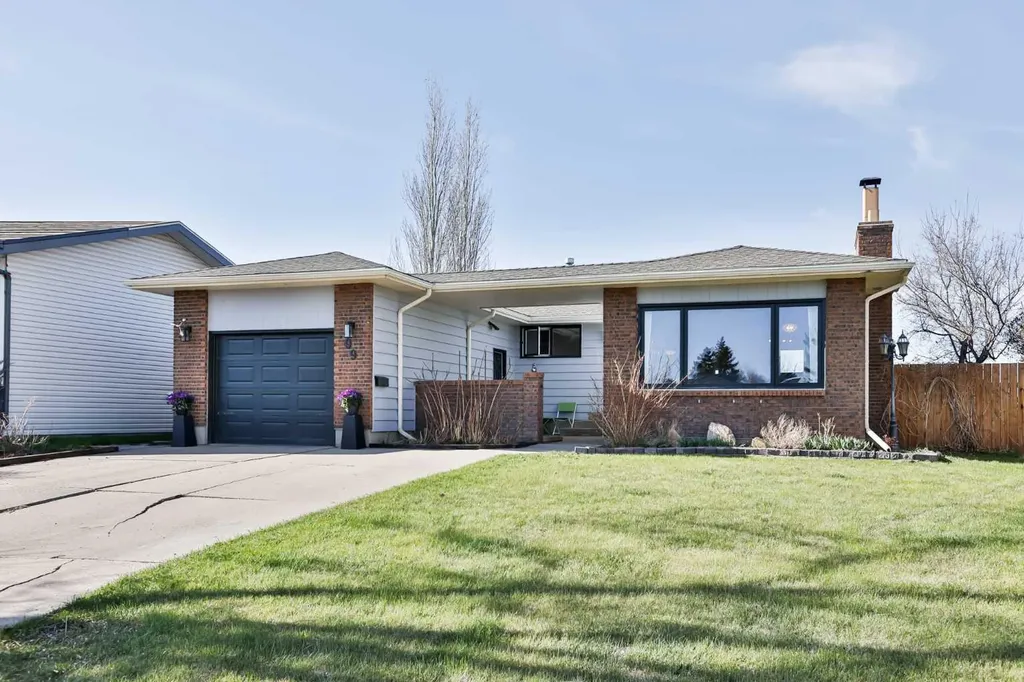 99 Lemoyne Crescent W Lethbridge AB T1K 4A4