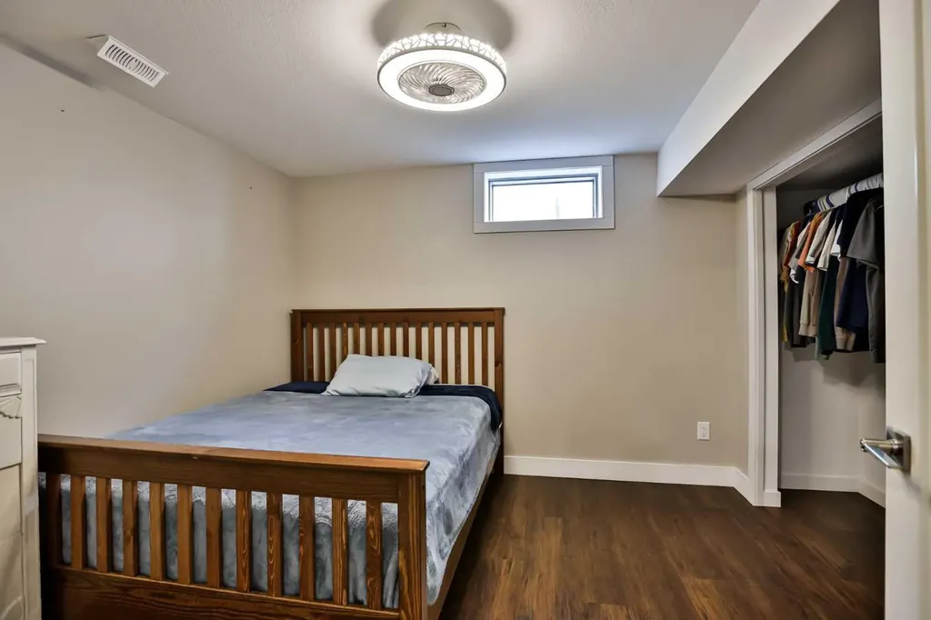 99 Lemoyne Crescent W Lethbridge AB T1K 4A4