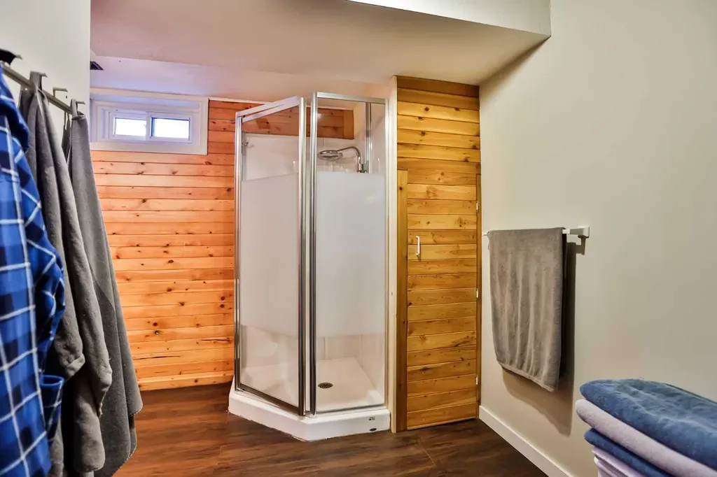 99 Lemoyne Crescent W Lethbridge AB T1K 4A4