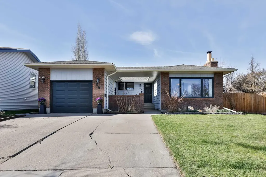 99 Lemoyne Crescent W Lethbridge AB T1K 4A4