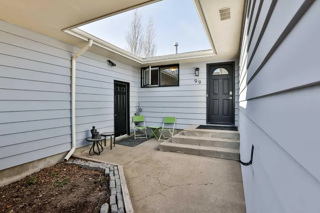 99 Lemoyne Crescent W Lethbridge AB T1K 4A4