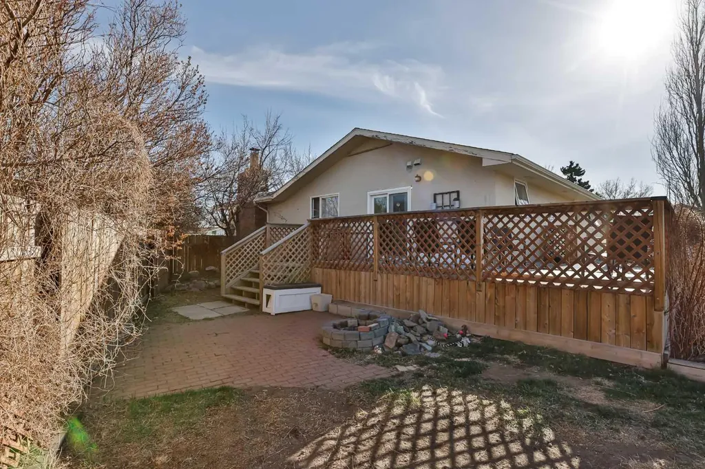 99 Lemoyne Crescent W Lethbridge AB T1K 4A4