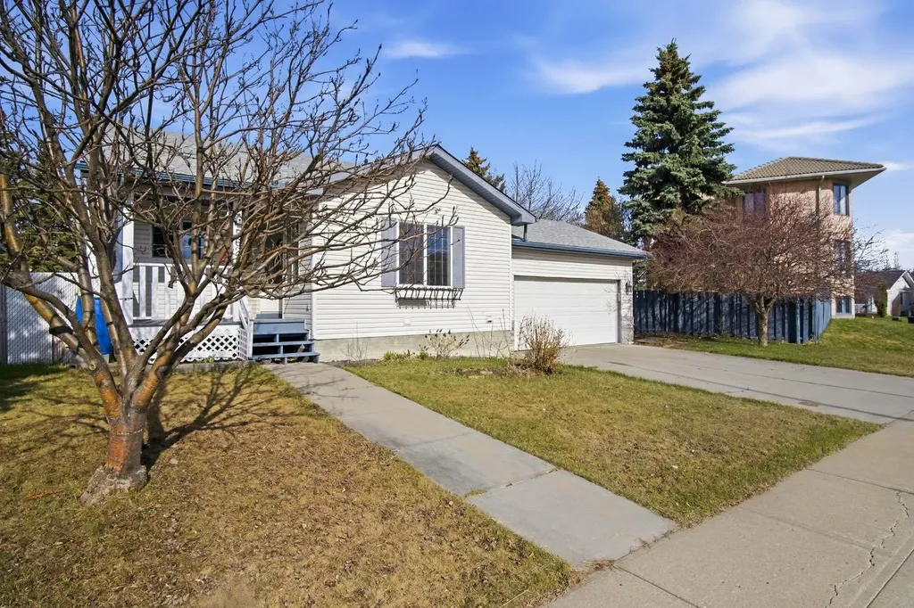 5624 58 Avenue Olds AB T4H 1K4