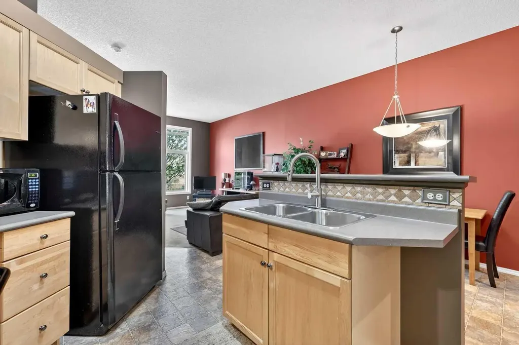 140 Promenade Way SE Calgary AB T2Z 4E9
