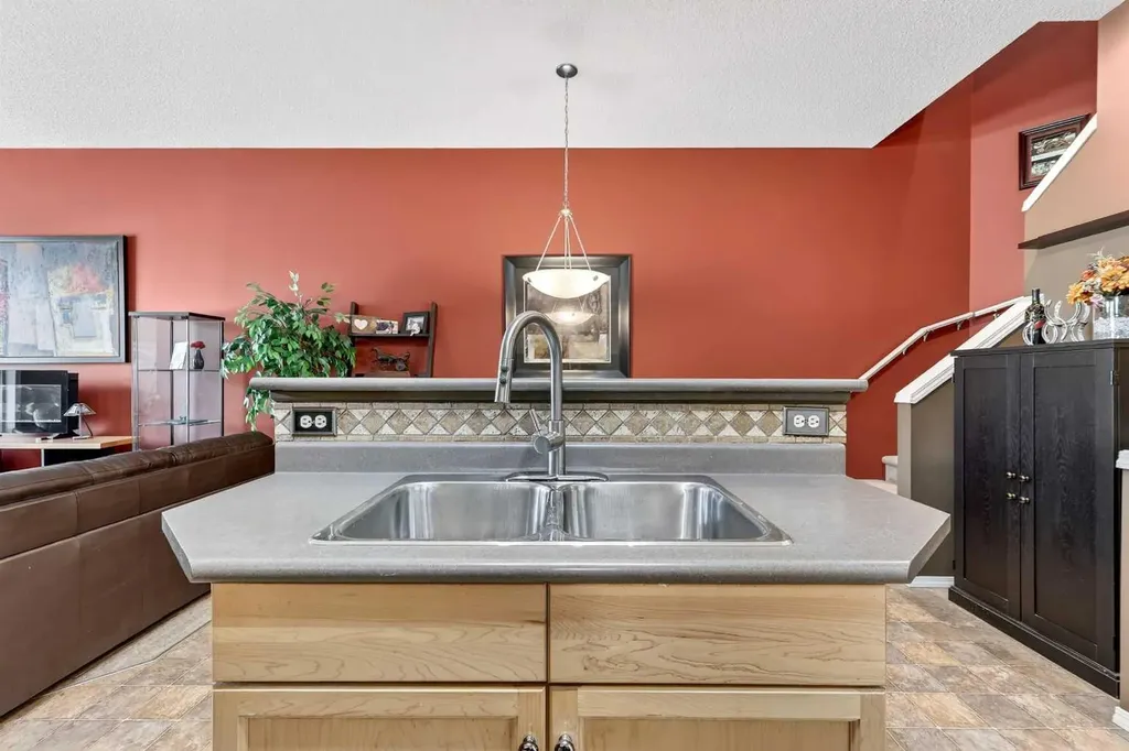 140 Promenade Way SE Calgary AB T2Z 4E9