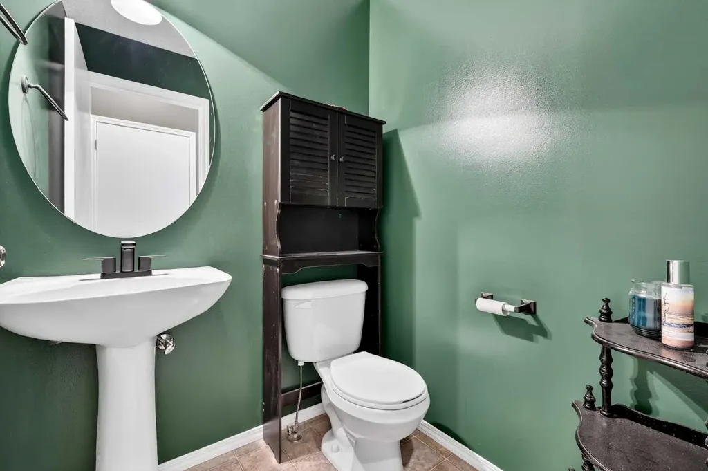 140 Promenade Way SE Calgary AB T2Z 4E9