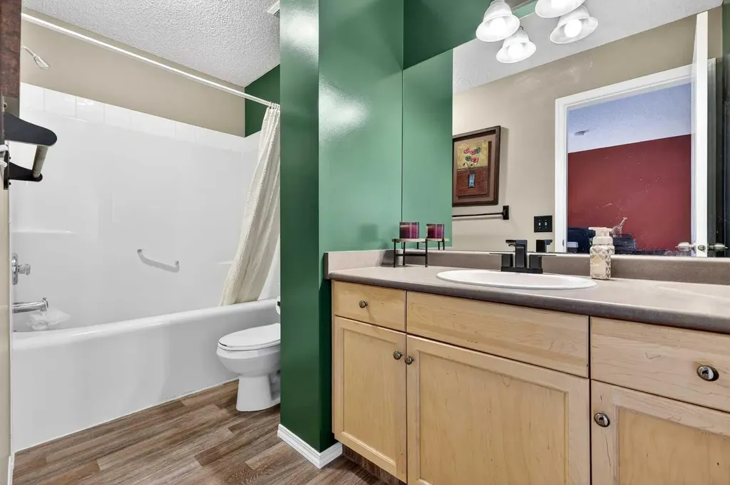 140 Promenade Way SE Calgary AB T2Z 4E9