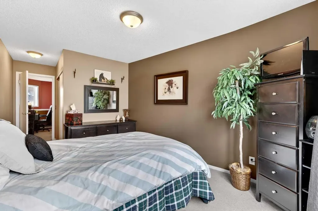 140 Promenade Way SE Calgary AB T2Z 4E9