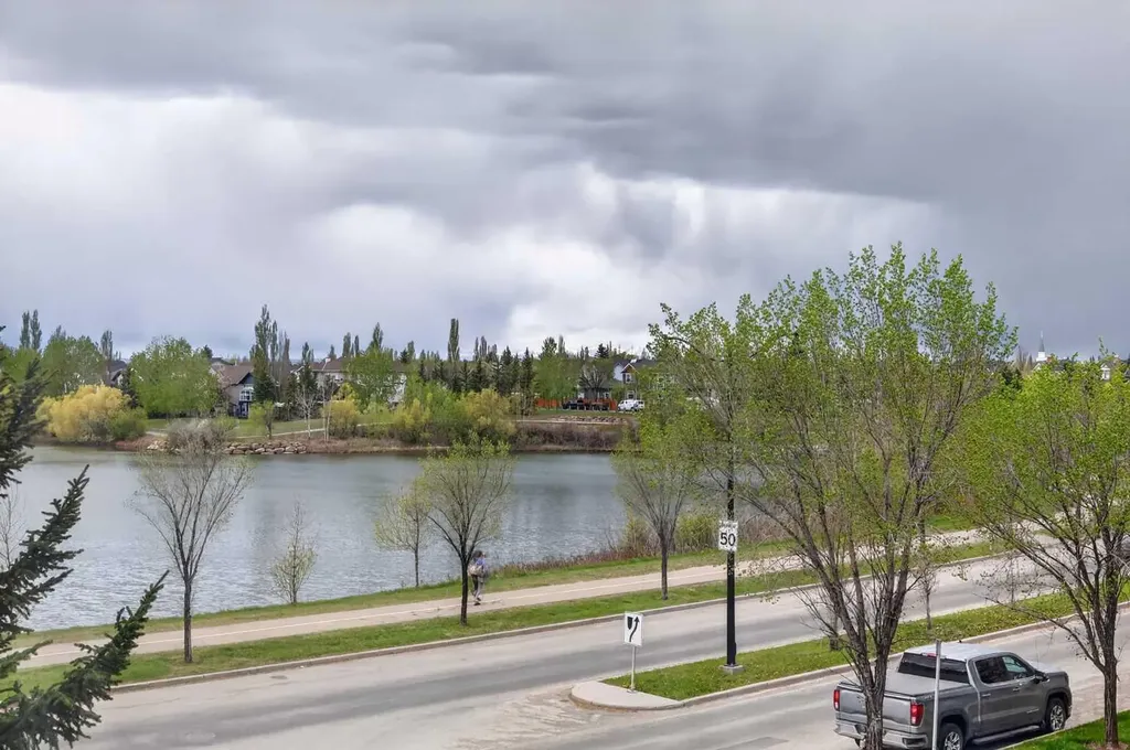140 Promenade Way SE Calgary AB T2Z 4E9