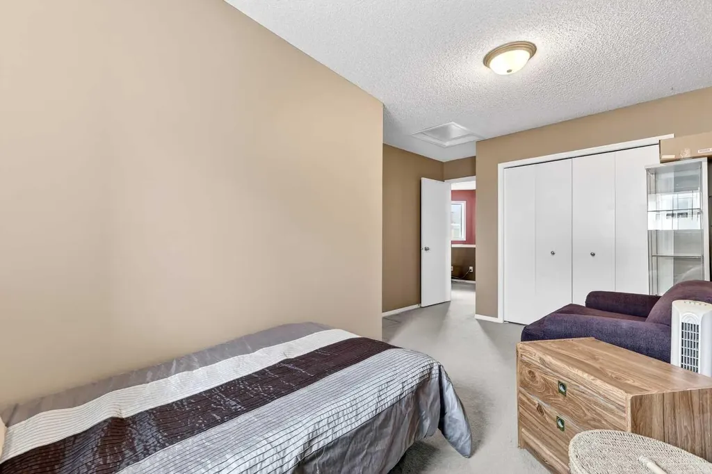 140 Promenade Way SE Calgary AB T2Z 4E9