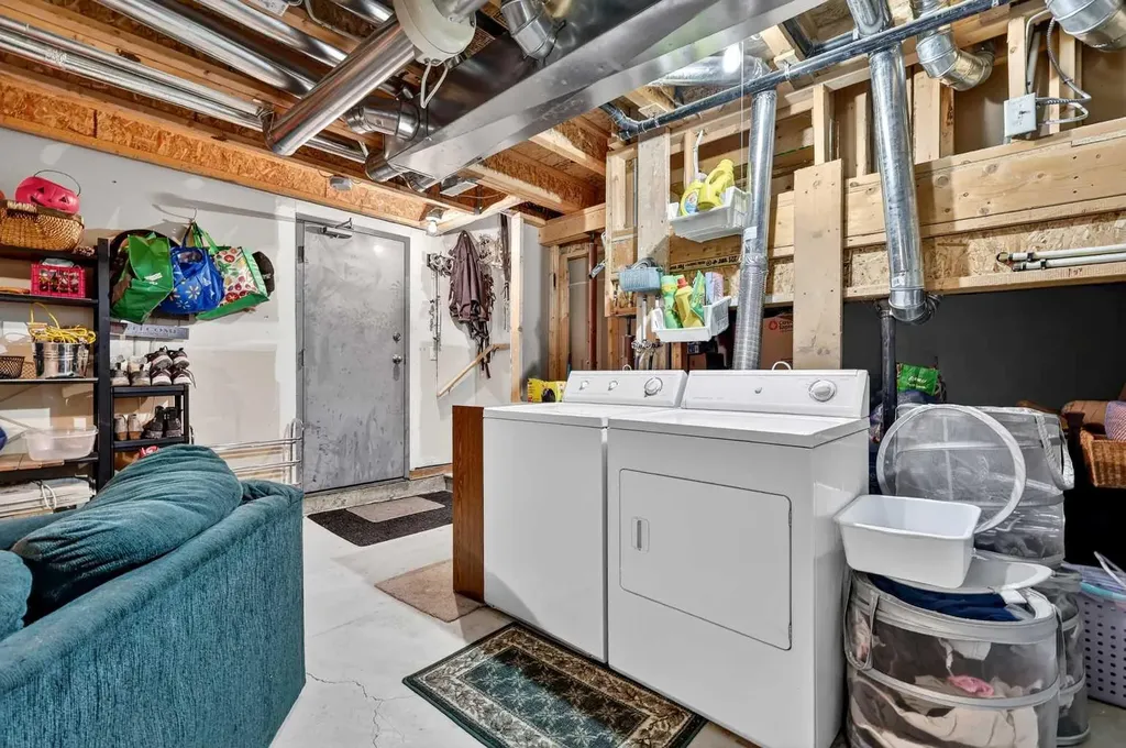 140 Promenade Way SE Calgary AB T2Z 4E9