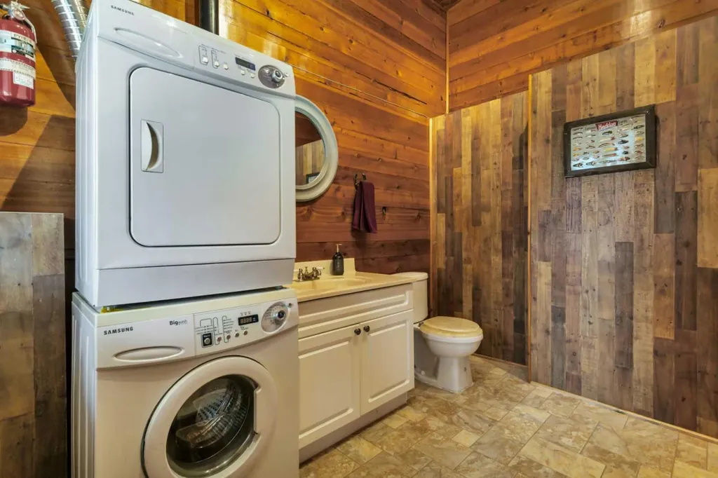99 Grand Avenue Norglenwold AB T4S 1S5