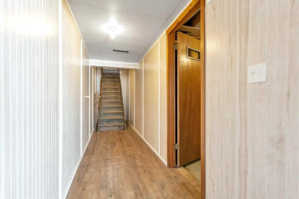 99 Grand Avenue Norglenwold AB T4S 1S5