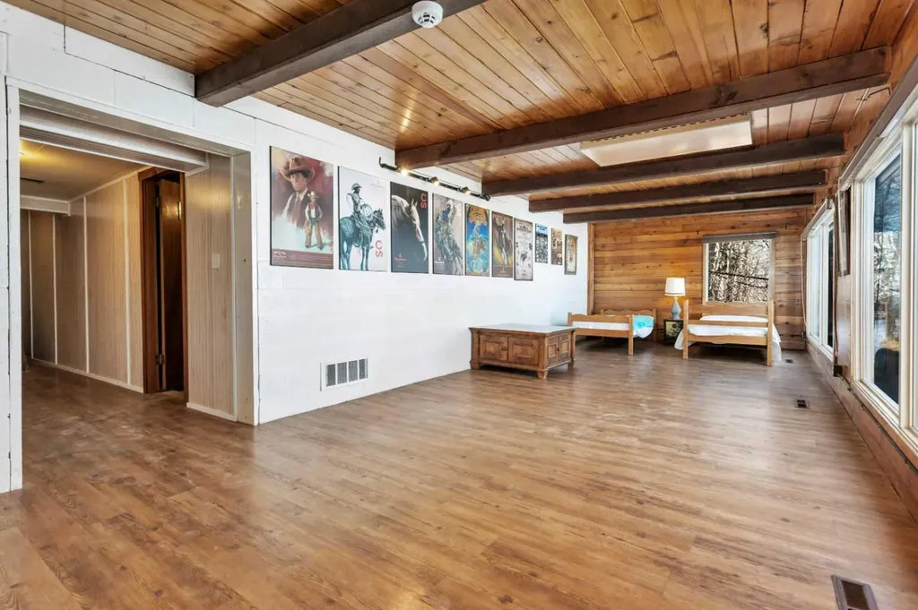 99 Grand Avenue Norglenwold AB T4S 1S5