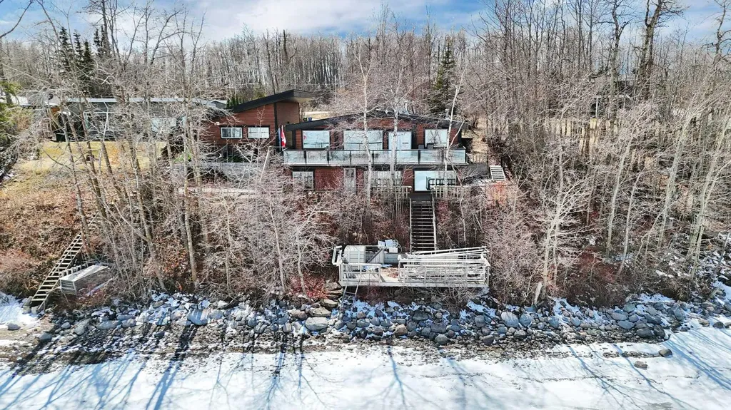 99 Grand Avenue Norglenwold AB T4S 1S5