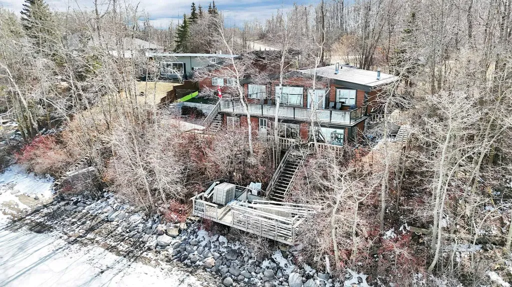 99 Grand Avenue Norglenwold AB T4S 1S5