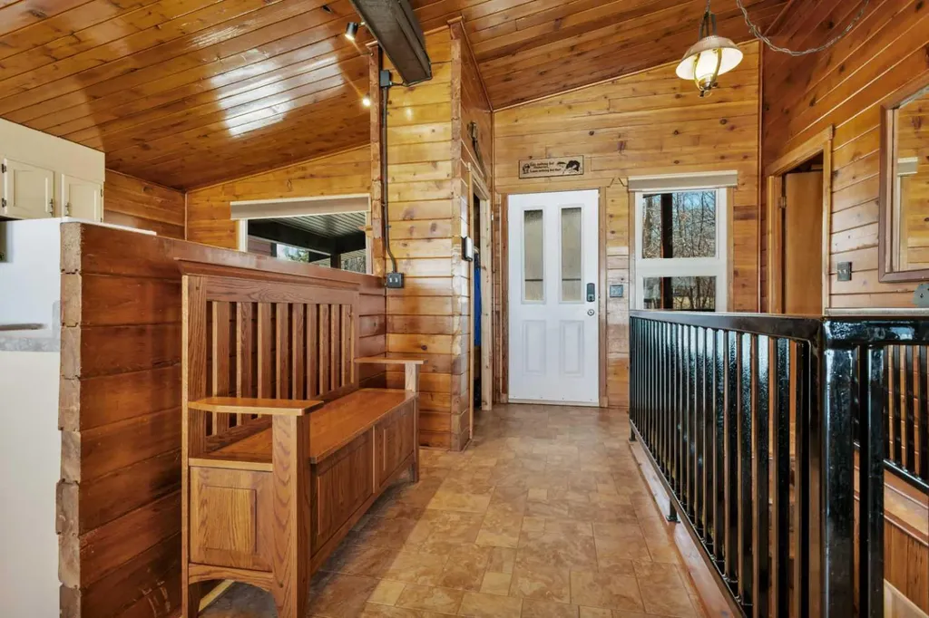 99 Grand Avenue Norglenwold AB T4S 1S5