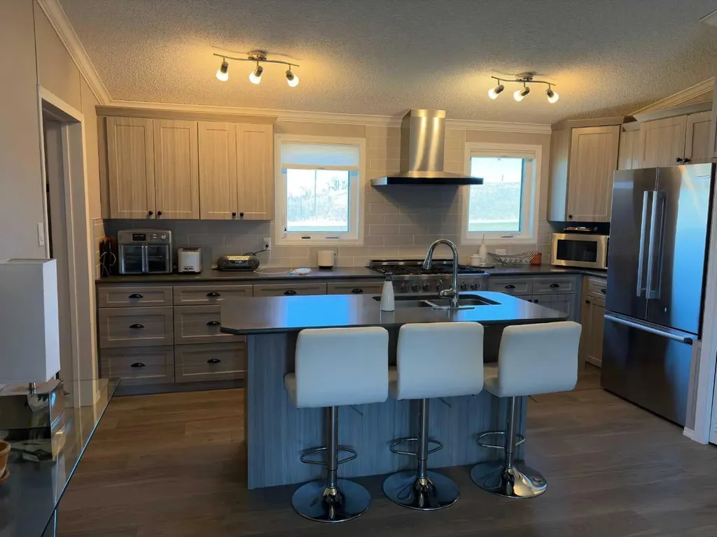 55036 Highway 810 Rural Cardston County AB T0K2R0
