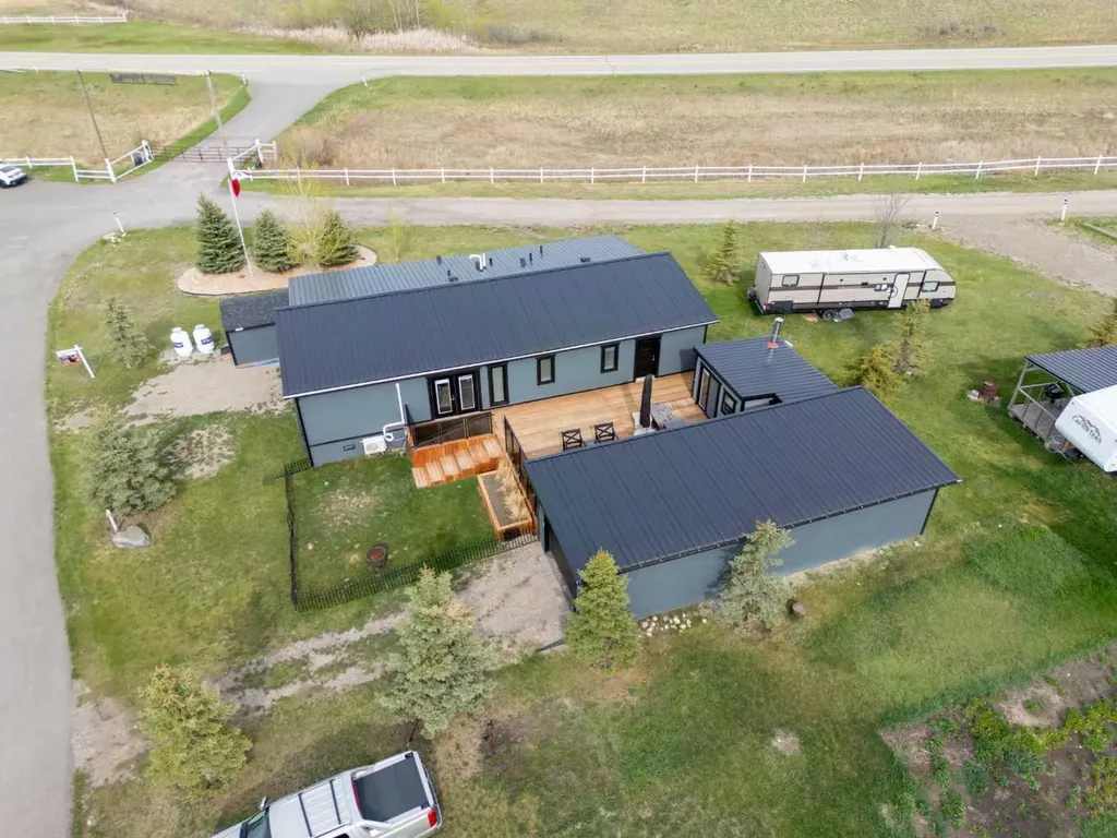55036 Highway 810 Rural Cardston County AB T0K2R0