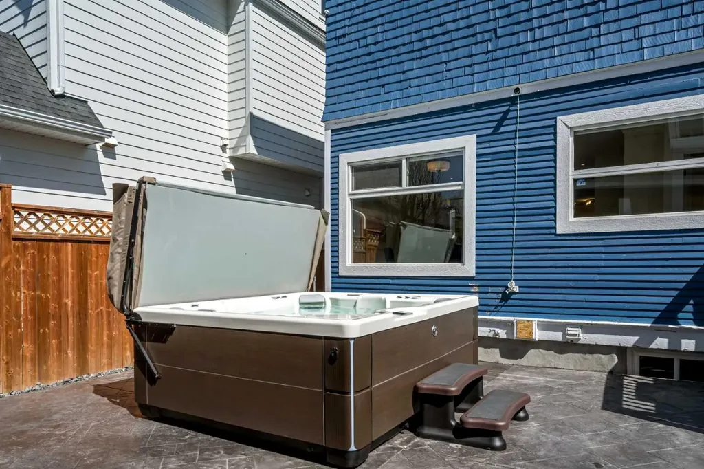3607 7 Street SW Calgary AB T2T 2Y2