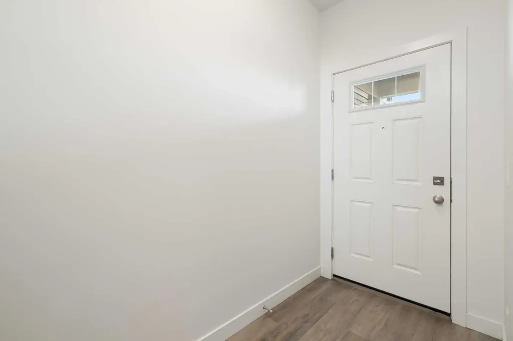 24 Rivercrest Drive Cochrane AB T4C 2C8