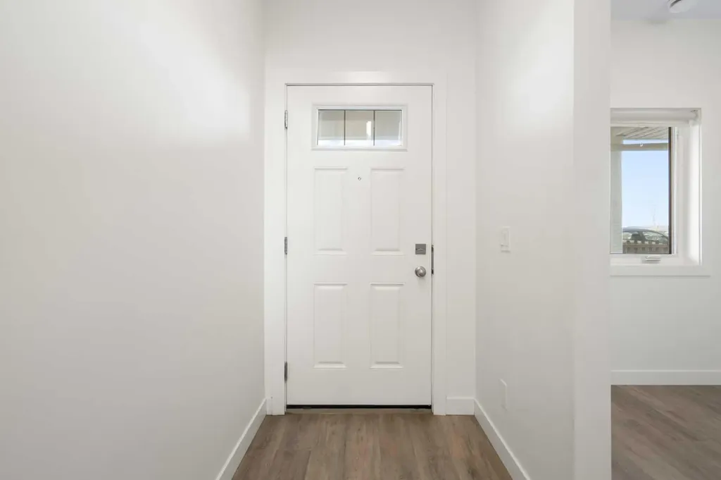 24 Rivercrest Drive Cochrane AB T4C 2C8
