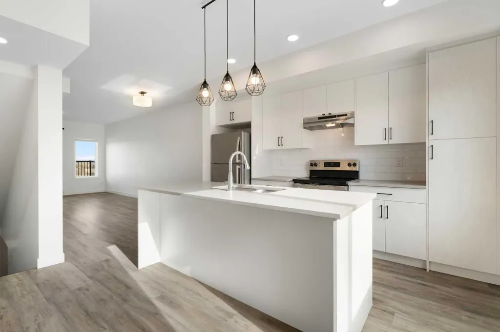 24 Rivercrest Drive Cochrane AB T4C 2C8