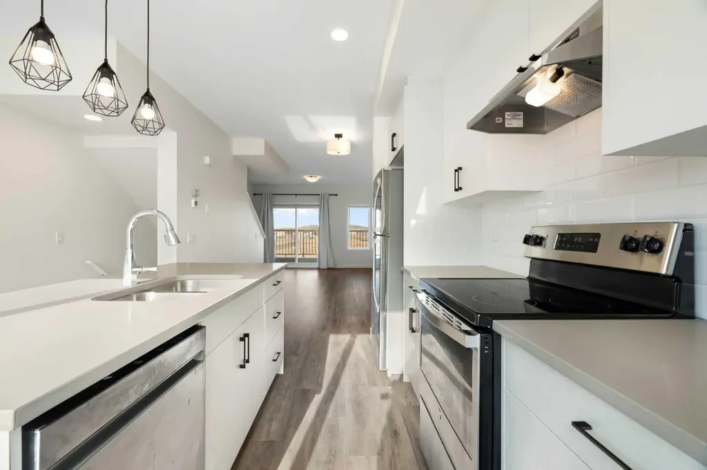 24 Rivercrest Drive Cochrane AB T4C 2C8